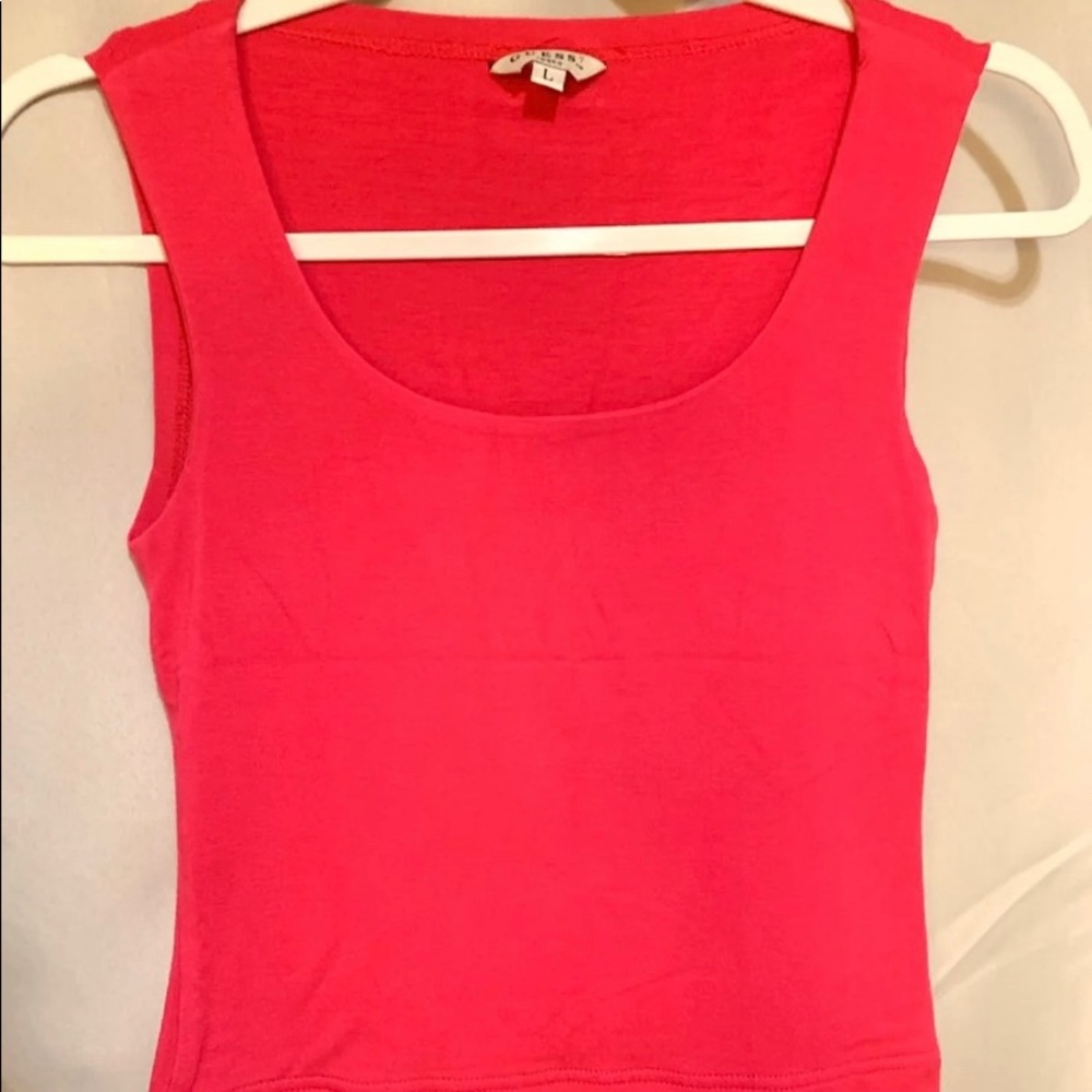 Guess top